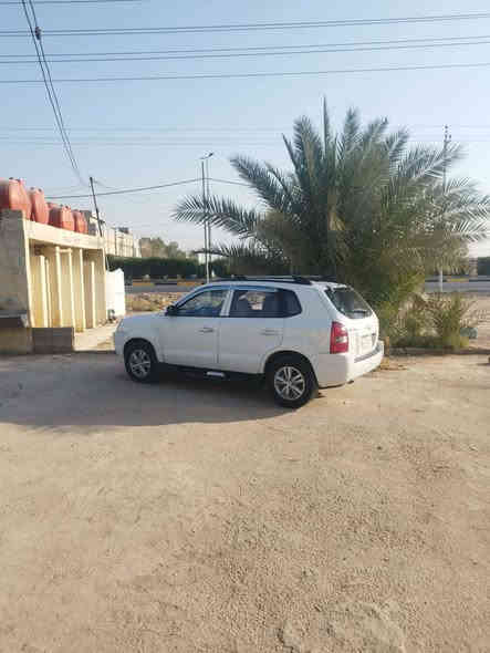 سلام عليكم توسان 2009 بدون صبغ بيها بارد والسونار مرفق مع الصور بلحقيقه احلا من الصور رقم بغداد الماني السنويه لغايه ٢٠٢٧السعر 120 وبيهه مجال قليل رقم الهاتف سيد حسين حامد الشريفي  ***********
