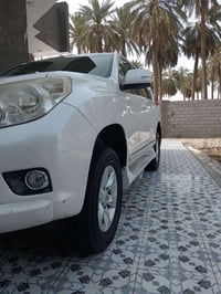 برادو 2010 مكفوله من صبغ والبارد والفتح  سبير تعليك  محرك 4  كشنات جلد...