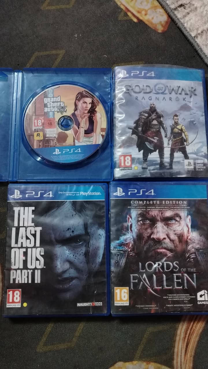 السلام عليكم بلي فور سلم☺️ نضافه حلوه ومابيه شي😍
الجهاز خفيف و مابيه اي تقطيعات 😌
و الجوستيكات عاديه مو اصليه مصار هوايه من اخذته وما مشغله هوايه يعني الجهاز واحد علئ واحد
نضام 12.52 سلاسه 100٪ 🥰
و موجود وياه اربع اقراص 
گود اوف وار اله الحرب الجزء الرابع بالعربيه🥵
و جي تي اي 5 درايفر 
و لوردس ذه فالين 😌
و ذه لاست اوف اس و وايراته الاصليه شرط گدامكم بالصور🥰👍
هاي ارقامي للاستفسار 
فقط رصيد ***********
و هذا بيه واتساب ***********
السعر مناسب جداً جداً
