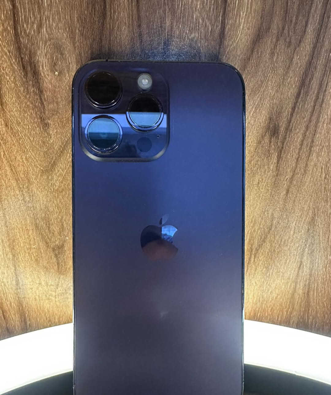 السلام عليكم 14 برو ماكس اللون بنفسجي مميز الجهاز شرق اوسط
ذاكرة : 256
بطارية 81% بلاديه
مبدل شاشة نوعيتها زينه وسط لاتشمر ولاتقطع ولا تحمه
نضافه الجهاز %98 كلش نضيف السعر 635وبي مجال بسيط للشراي انشالله  مكاني بغداد حي الاعلام ☎️للاتصال *********** عادي أو  واتساب
