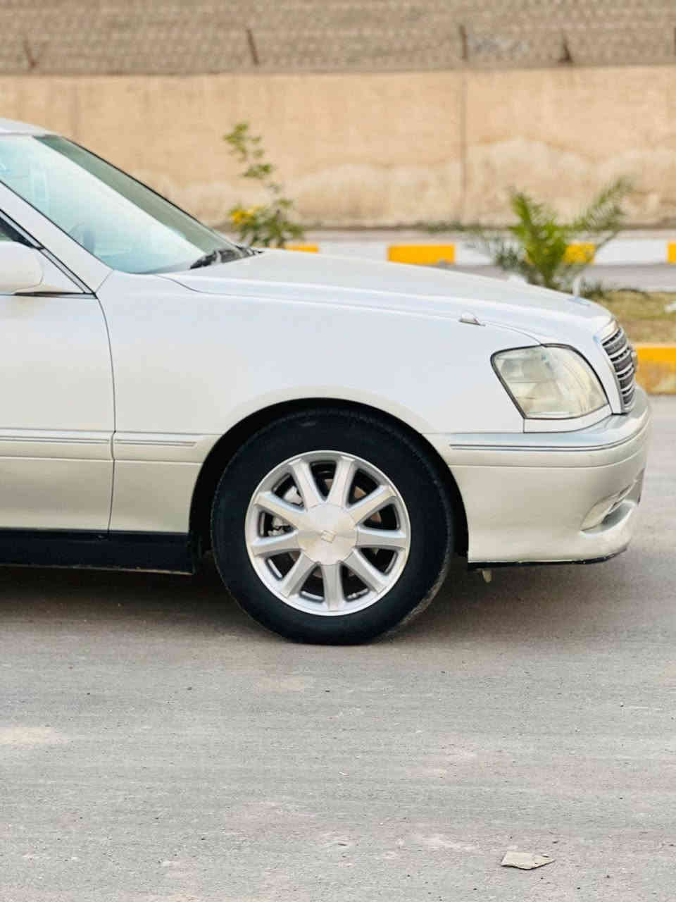 للبيع جنون ملكه رقم بصره نگليزي بسمي  بيه كصه جنطه  كير محرك مكفولات محرك ففتي  صدر أمامي خلفي جدد مشط جديد  تخم تاير سياره جاهزه مري شفط ستيرن كهربائي  كهربائيات كله شغاله تبريد قطعتين أمامي خلفي شغال  ثلج أصل كرستال سعرها 107 وبيه  مجال مكان السياره ذي قار مركز   رقم الهاتف
***********
