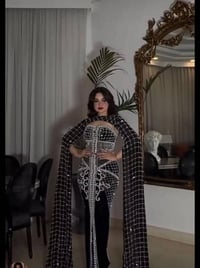 فستان • قياس ٤٠ • قياس ٤٢