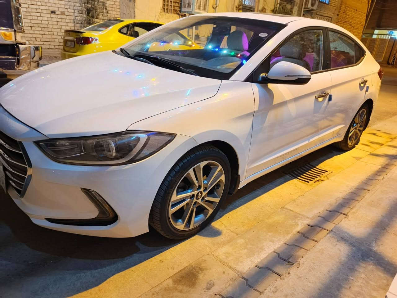 النترا سوبر 2019 خليجي ماشيه اقل ل 100وسونار السياره موجود بل صور مكينه 2000 دوش مبدل بنيد فقط وسعرها 142 مكانها النجف الاشرف
ورقم صاحب السياره ***********
