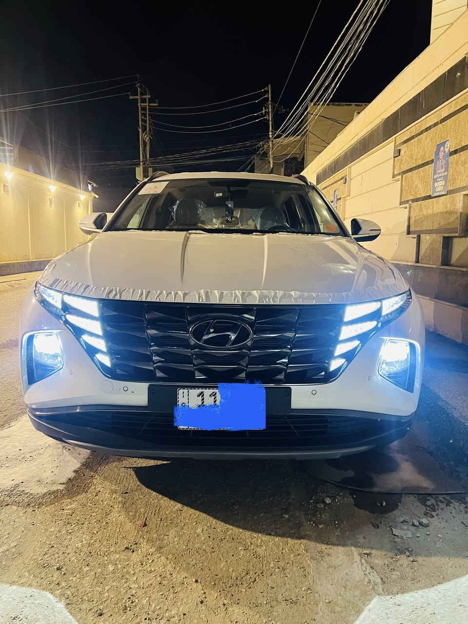 السلام عليكم
للبيع توكسان 2023 خليجي

شركه الاولى ام الضمان 

شكل ال24 داخل ابيض وايباد 

فول عدى البنوراما محرك ٢٠٠٠

كفاله عامه وجديدة جدآ

رقم بغداد الجديد بسمي 

على ايد وحده من الزيرو لسه 

ماشيه ٥٥ حقيقي اسبير منازل

داخل ابيض مقاعد اماميه كهرباء 

تبريد قطعتين شاحن تلفون

سايد بريك دكمهً اوتو هولد مود 

درايف نظام المنحدرات حساس امامي 

حساس خلفي شاشة كامره متحركه 

بردات خليفة تشغيل عن بعد اريل نفكيشن

بقية المواصفات المعروفه مكان السياره بالحلة 

السعر ٢١٠ بيها مجال

*********** اتصل او واتساب
