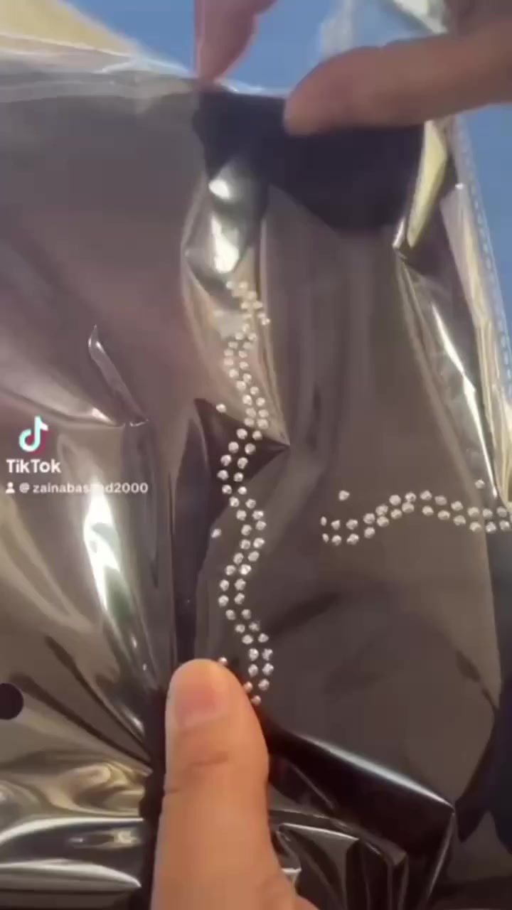 👑 حجاب الأميرة – فيزون الأصلي 👑
لون راقي يبرز أناقتج بكل إطلالة ✨
✔ خامة درجة أولى
✔ قطعتين – لفّة مرتبة وثابتة
✔ لون فيزون ثابت ما يبهت
✔ مناسب للدوام والمناسبات
📦 متوفر مفرد
🏬 ومتوفّر جملة بأسعار خاصة لأصحاب المحلات


**إذا كنت صاحب هذا الإعلان وتريد حذفه لأي سبب، رجاءا أرسل رسالة إلى الدعم الفني**