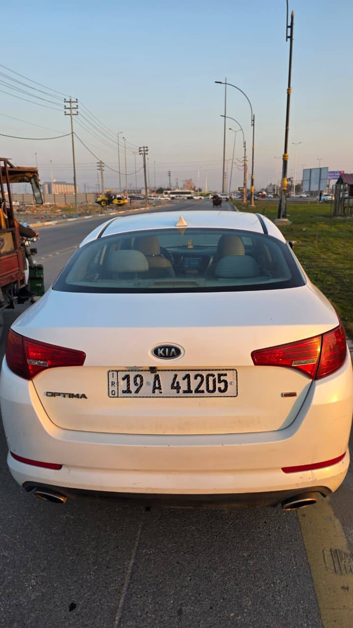 السلام عليكم ورحمة الله وبركاته
اوبتما 2012 وارد امريكي محرك GDI رقمها كربلاء انكليزي وسنويا 2030 باسمي مداور نفس اليوم 
 مكاني كربلاء 
حادث امريكا صبغ قطعتين فقط اما داخل العراق موثق بصور موجود عندي فقط (شخط  بالباب الأمامي والخلفي) تبريد ثلج + راديتر سراوين تخم تاير جديد 
باتري جديد شاشه +كامره خلفي ومواصفاتها الباقيه معروفه سياره جاهزه بدون اي نقص . 
سونارها موجود على الخاص 
السعر 105$
للتواصل/ ***********
