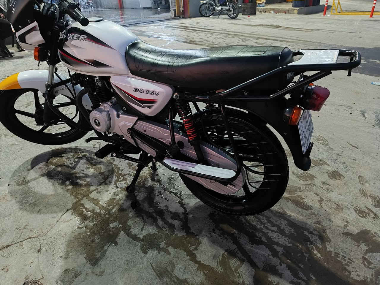 سلام ۈعـْليگمٌ-ٱلسّلٱمّ:ﯙرحـّمَة ٱللـّہ ۈبٌرگـّاتہ
بوكسر 23 للبيع كفاله منن كلشي مامشي شي قليل رقم ديالئ بسمي نكليزي

سعر 2400 بيها مجال قليل كلشش 🤍

مكاني ديالئ خالص هبهب 

رقمي ***********
