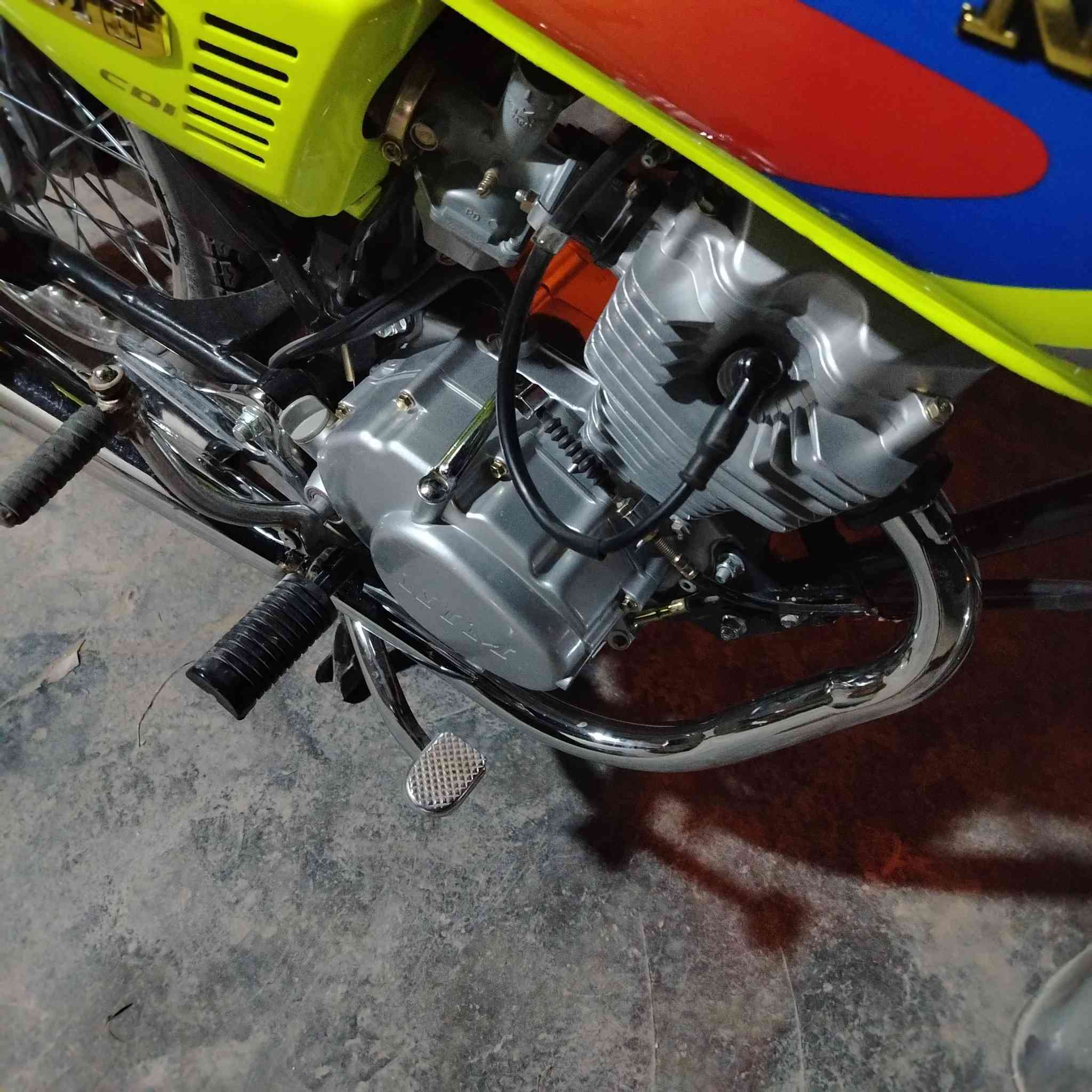 سلام عليكم اربعه كير للبيع لو تفاحي الدراجه حلوه ونضيفه شوفت عينك امتياز أوراق اسكنر 
مكاني كربلاء الكنطره البيضاء السعر خاص  الخاص مفتوح


**إذا كنت صاحب هذا الإعلان وتريد حذفه لأي سبب، رجاءا أرسل رسالة إلى الدعم الفني**