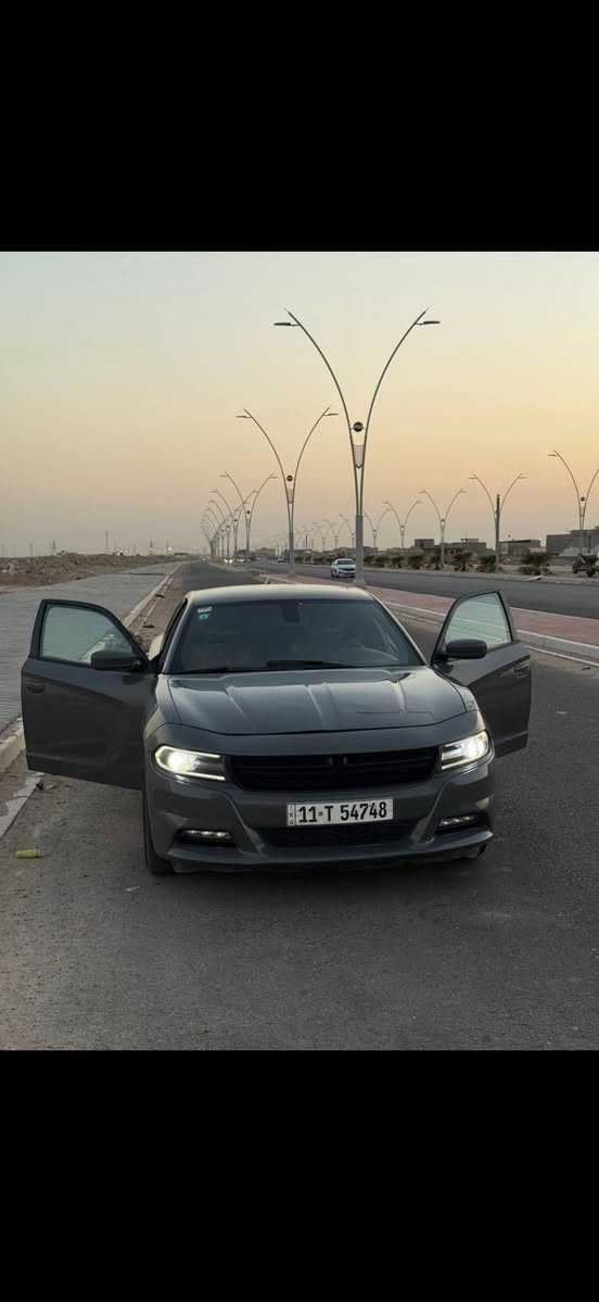 سلام عليكم جارجر للبيع مديل 17
سياره 
بنيد مفتوح 
جاملغ ايمن جزاء صبغ 
باب خلف سائق تقسيم فقط 
كير مكينه كفاله سياره 
تخم تاير جديد 
حداديه جديده 
مكان بصرة 
تواصل واستفسار :
***********
***********
نتصال واتساب
