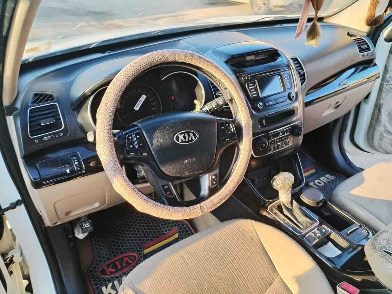 سورنته ٢٠١٤ خليجي كفاله عامه بسمي مواصفاته مثل ما موضح بالصوره
***********
