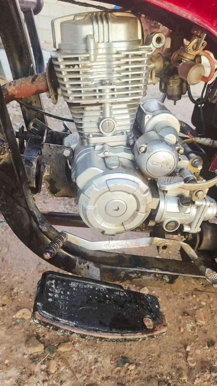 السلام عليكم ستوته موديل 20 السعر 900 وبيها مجال من الفيس   محرك شرط موجود مكان عوسجه قربي جنوب الموصل  ***********
