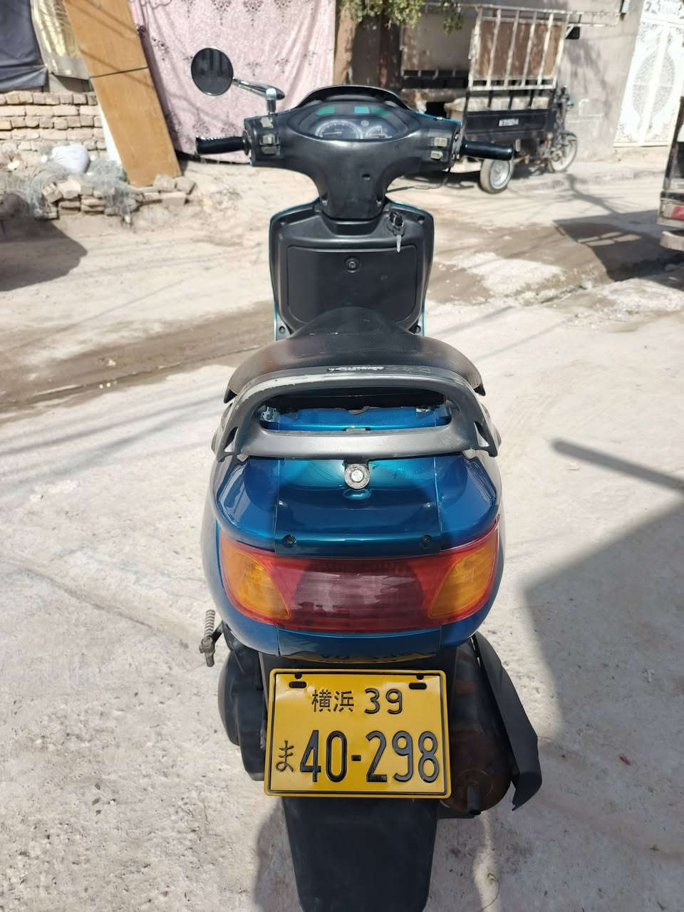 فراشه فحل  حاويه محرك  شلعه تشك لكاع شرط مامفتوح نضيفة سلف هندر كهربائيات كله شغال  525 بيهه مجال  *********** مكاني نجف
