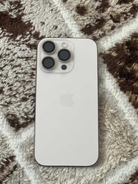 آيفون ١٦ برو • بطارية ١٠٠ • نظيف