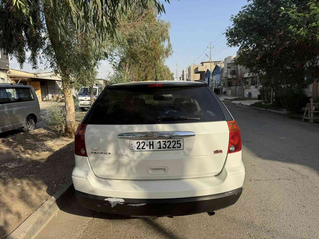 السلام عليكم ورحمة الله وبركاته      للبيع سيارة   كرايسلر باسيفيكا موديل 2008 بيضاء اللون   
المواصفات 
المحرك حجم 3800 / 6 سلندر بلادي وبشرط مامفتوح  والسيارة لايوجد فيها أي جزء منها مفتوح وبشرط الفحص بلادي من الصنع ويوجد صبغ قليل بدون تبديل  أي قطعة من السيارة  ولايحتاج صرف الف دينار عليها وبشرط فحص سياقة السيارة من البصرة الى زاخو وبعدها نتفق على السعر النهائي رجاء 
للتواصل على الرقم وعليه واتساب  
***********
