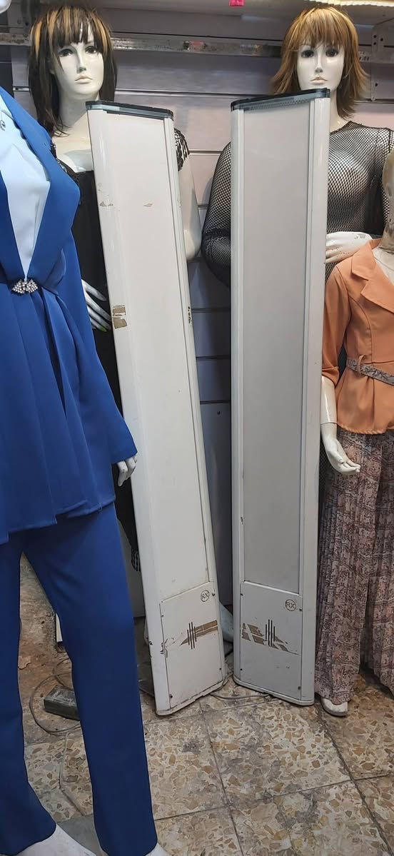 جهاز سرقه مجمعات مكاني نجف الجهاز شغال بس صوت مابي معرفله شون يشتغل لاعبين بي بس شغل كلشي بي سعره 175    ***********،
