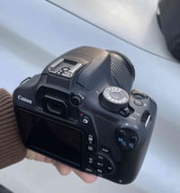 للبيع كانون Canon1200   EOS  الملحقات   عدسة 55.18 اوتو فوكس  رام SD ا...