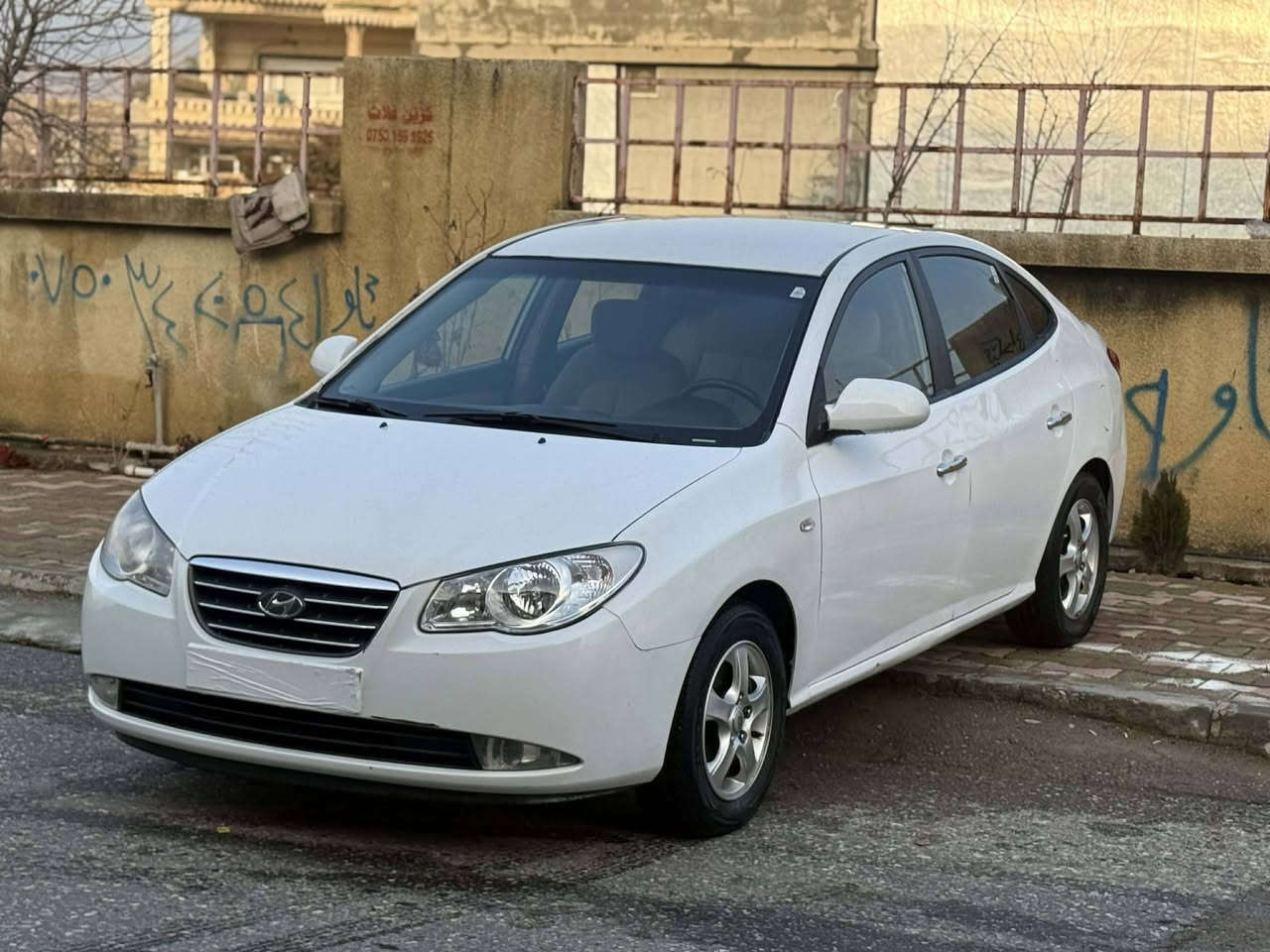 سەرەتا بەناوی خودا
honda avanti ئاڤانتی 
مۆدیل 2007 
فولی بێ سڵاید 
کوشن هیتەر 
تەبریت لەمس 
سوکان ڤۆلیۆم 
قەترە خایسی نیە 
دەعم و لێدران بەشەرت 
کەڤەر گۆران بەشەرت 
سەقف شوشەیی 
سەیارەکە زۆر جوان و بێی عەیبە 2007 فولە کوشن هیتەر تەبریت لەمس سوکان ڤۆلیۆم تایەی خاوێنە سەقفی شوشەییە بەردی گزۆزی ماوە تایەی سپێری لەگەڵە گێرو ماکینە بەشەرت 
موشتەری نامە بنێرە یان تەلەفۆن بکە 
0750 151 0169
