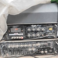 مكبر صوت • جهازين • ٣ سماعات