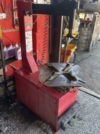 خالعه للبيع جديده استعمال قليل مكانها بغداد بلديات 07742225656