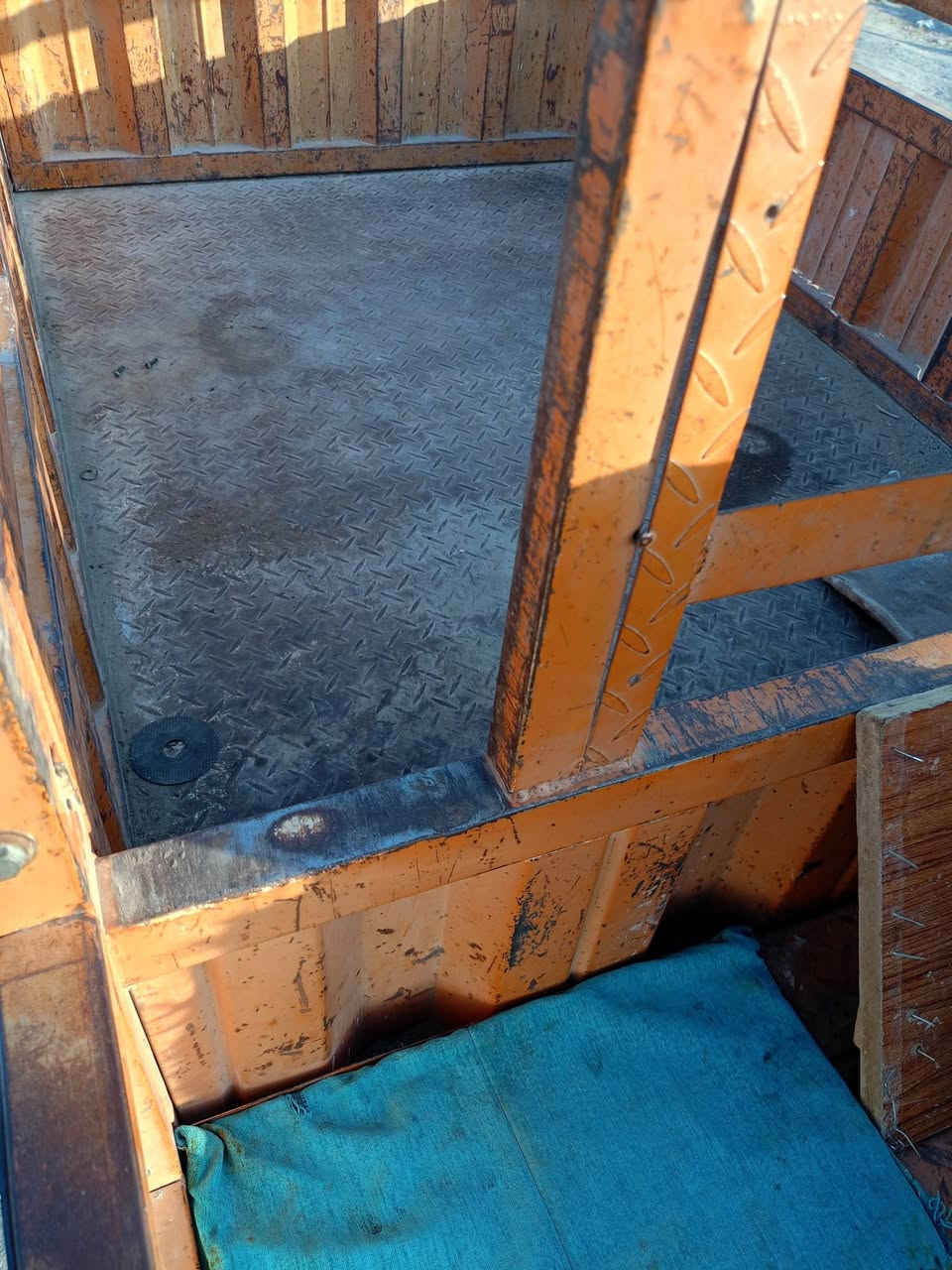 ستوتة لبيع اوراق سعر 800 مكاني بل الناصرية ***********
