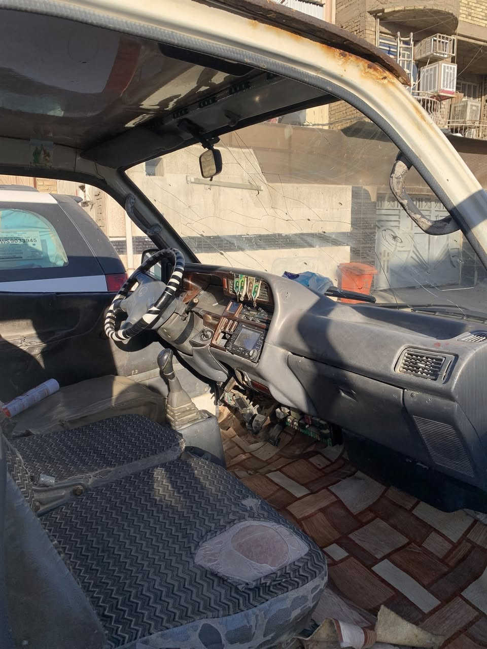 سلام عليكم كيه جمبي   2009 مكينه وكير وكسن خير من الله وسياره  كدامك كوم حديد وسنويه عضم عاج صدرهه خير من الله  السعر١٣ورقه التواصل ***********
