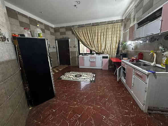 بيت 200 متر طابو زراعي 
يحتوي على 5 غرف نوم ويحتوي برج اتصالات إيجار سنوي ٨ ملايين 
الموقع نادر الثانيه الشارع الخدمي 
للاستفسار ***********
