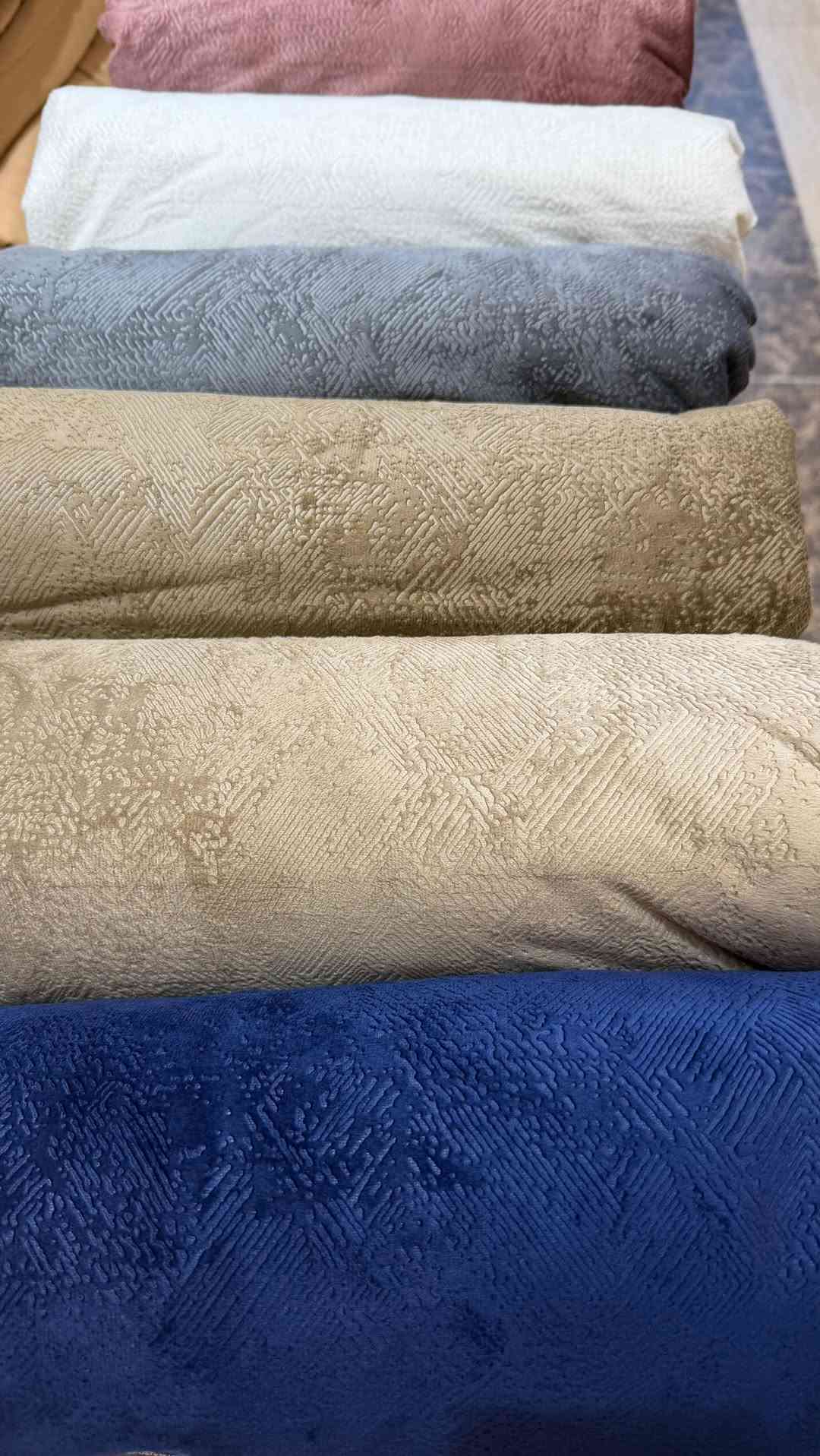 سعر الجنطه 30,000 🔥
ستائر جاهزه درجة اولى (ساده محفر ) (حلقات) الجنطه تحتوي على 2قطعه /كل قطعه عرض 2 م -الارتفاع 3 م لكل قطعه


**إذا كنت صاحب هذا الإعلان وتريد حذفه لأي سبب، رجاءا أرسل رسالة إلى الدعم الفني**