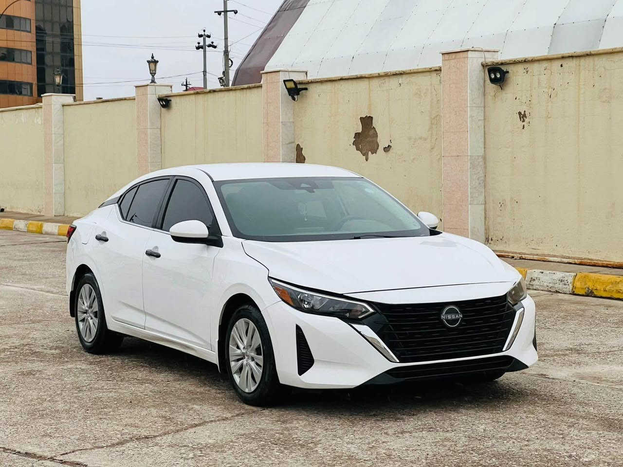 Nissan Sentra S 2024 سنترا ✔️

جملغ و بوند صبغ شواصي سليمة 👌
بابين و جملغ خلفي كان بيها طخة سويناه تعديل بارد
ارباك سترن و بردة طاك و ٣٧ الف ميل ماشية
صور الحادث مايطلع 👍🏻

مواصفات S 🎖️
بصمة تشغيل و رادار امامي و خلفي و جانبي و حساس، شاشة و كاميرة، نظام تراكشن و اوتو هولد و بعد .....

كير محرك تبريد حجر مضبوط 💯
فقط نقص رادار امامي
شرط الترقيم و يترقم محافظات شيمالية ✅

سعر 🔥 120 و مجال
مكان عقرة "ئاكرئ"
واتس اب و كورك *********** اكر, نينوى
