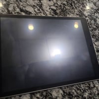 ايباد جيل التاسع • شاشة اصلية • بطارية ٧٥%