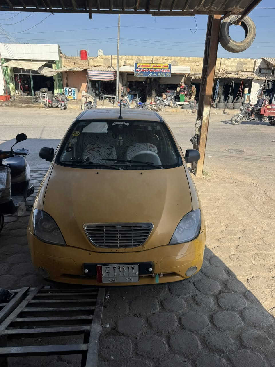 البيع طيبه موديل 2015 رقم بغداد مسوي جديد بس ستلمه غرامات ماعليه ربع حداديه وره وكدام بل جيس تخم تاير تبريد شغال سياره مابيهه نقص برغي السعر ٣٥وبيهه مجال مكاني كربلاء طوريج رقم النتصال ***********
