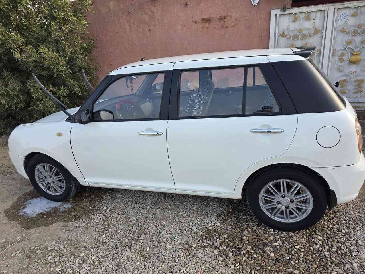 ليفان ٣٢٠ للبيع او مراوس سياره جاهزه ٢٠١٢ ماشيه ١٠٠ كير عادي مكينه تبريد سنويه بسمي رقم واسط


**إذا كنت صاحب هذا الإعلان وتريد حذفه لأي سبب، رجاءا أرسل رسالة إلى الدعم الفني**