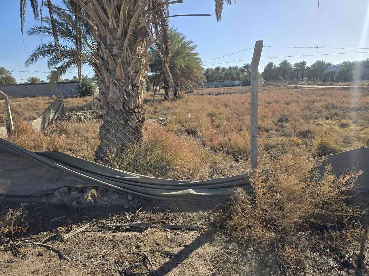 قطعه للبيع 200 متر كربلاء شارع البراهيميه مقابل قنات كربلاء 
للستفسار ***********
