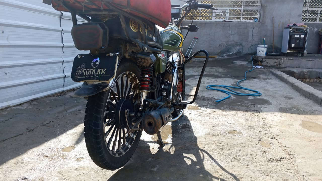 دراجه سونلينك2025 للبيع
كهربائيات كلها شغاله تايرات جدد الدراجه خير من الله ما ناقصها شي بالحقيقه انظف من الصوره 
***********
