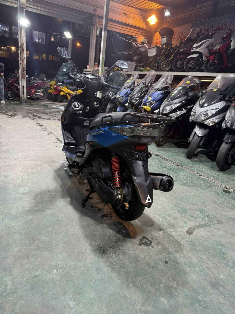 سلام عليكم 
سكنس ألد ياباني اصل 
نازله من معرض كلشي وكلاشي 
تدفئه بل يدات 
عنوان دراجه بغداد
***********
