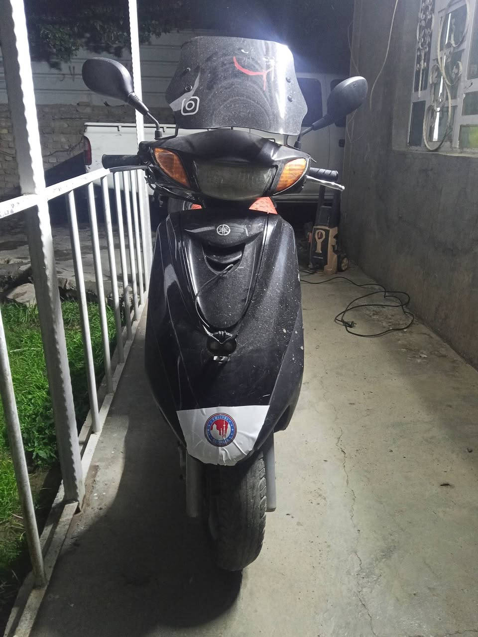 سلام عليكم دراجة اكزز للبيع 
نوزل 
الدرجة نكرة سلف بكل وقت 
شلعة معدل خير من الله 
لل امانة مكينة (مفتوحة) 
بس غراضها مال تفصيخ 
ملف جديد اصلي 
باتري جديد 
تراي وين ميعجبك 
مكينة ناعمة كلش الدراجة كبل للشارع جاهزة 
اوراقها موجودة 
سعرها 650 وبيها مجال للشراي 
مكاني بغداد جسر المثنى او قرب مرور التاجيات 
رقمي ***********
