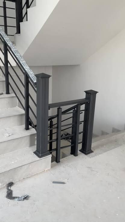 دار للبيع 150م جاهز للسكن 
2غرف  2مجاميع صحية 
***********
***********
