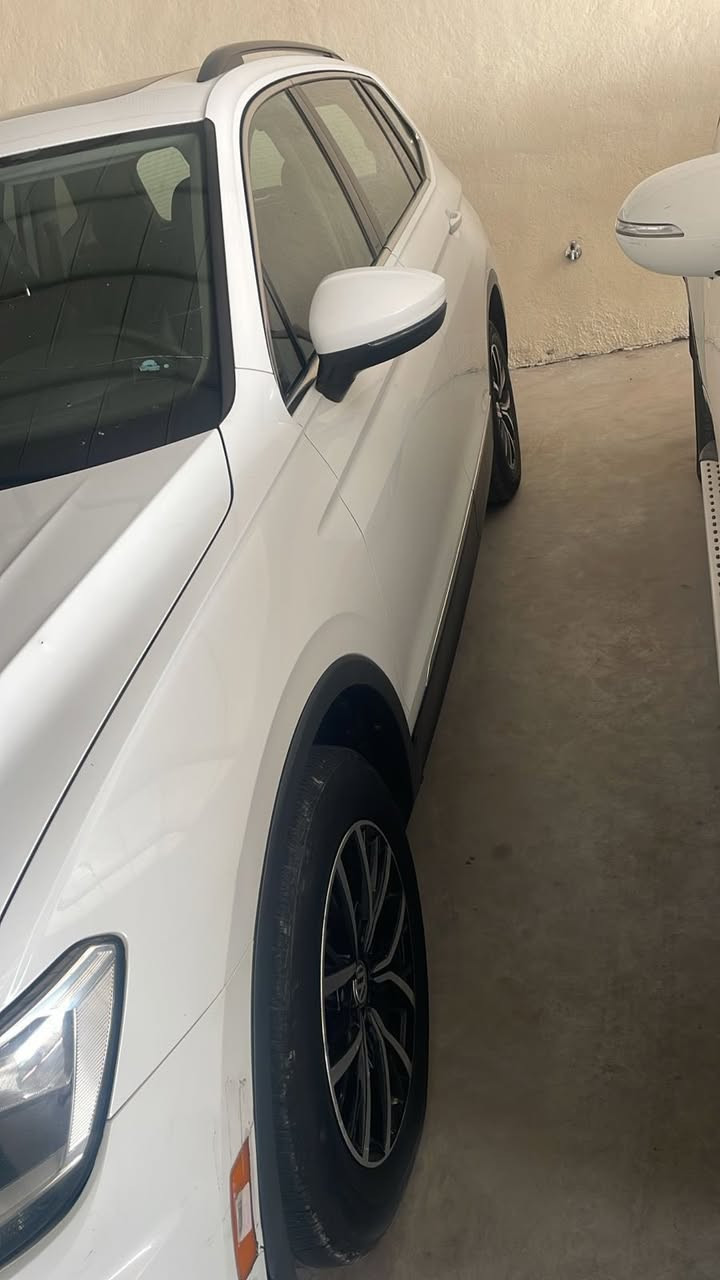 سلام عليكم
فاكس واكن تي كوان للبيع 

مديل ٢٠٢١

مكينه ٢٠٠٠تيربو 

كشنات جلد بنو رومه 

كشنات تتفئه 

تخم تاير 

صدر جديد 

شراي يتصل 

***********
