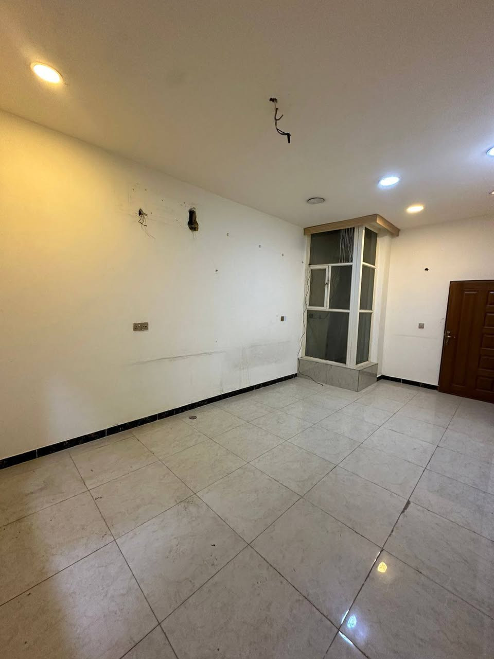 للأيجار في #السيدية 📍
شقه طابق اول مودرن مساحه 150 متر 🔶

تحتوي على مدخلين 2 نوم وصاله ومطبخ  وخدمات عدد 3 ✅

موقع السيديه شارع التجاري 📍

الايجار  700  الف قفل 🔒 
______________________________________

للأستفسار اكثر تفضلو بزياره مكتب الطائي للعقار 💎

السيديه شارع المركز عماره شركه السراب للمطابخ ✔️

او الأستفسار ع الارقام ادناه 📞↘️↘️ (متوفر واتساب )📌🔛
***********
