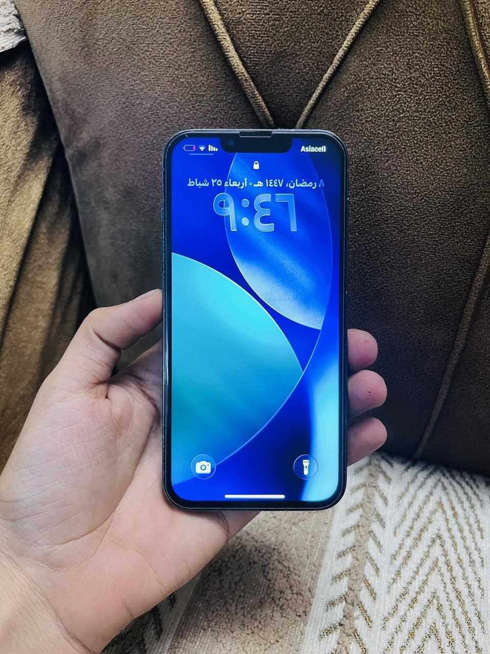 السلام عليكم  13Pro  ذاكره 256 للبيع برو فقط  الجهاز نضيف مبدل شاشه اصليه تفصيخ فقط والكامره الاماميه تشكل وغيره كله مكفول بطاريه86بلاديه مكانه بغداد شارع فلسطين *********** السعر300
