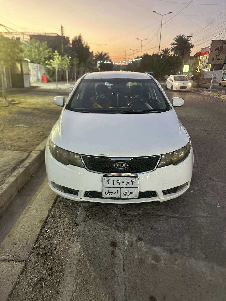 سيراتو موديل 2010 سيارة خير من الله مكينة كير مكفول تبريد كهربائيات كلها شغالة كلة جديد صدر نص عمر حادثها بل تكمة باب صدر ورة وقبق بانزين سنوية صاقطة سعرها 75 وبيها مجال بصيط رقمي *********** بي واتساب ممتواجد عل فيس
