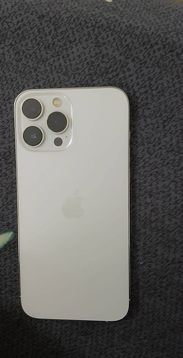 ١٣ برو ماكس نضافه فول ذاكره ٢٥٦ البطاريه ٨٥ نموذج m 
السعر ٧٠٠ للاستفسار الاتصال على الرقم***********  موجود واتساب
