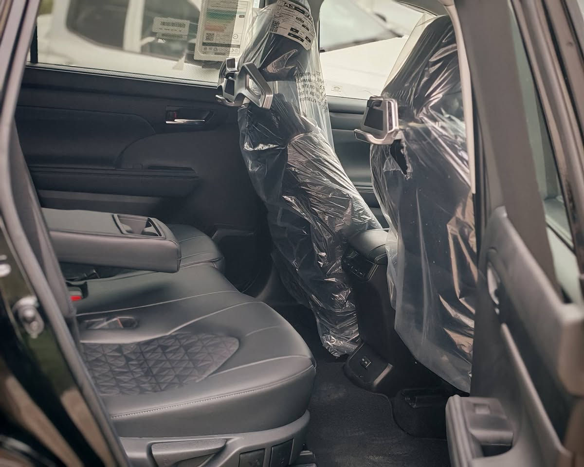 😍 تويوتا هايلاندر 2024 فول مواصفات 👍
🌟 نويكار اوتو لتجارة السيارات في اربيل Nwekar Auto 🌟
🚗 تويوتا هايلاندر 2024
- موديل 2024
- ضمان شركة SAS
- صيانة مجانية
- صفر كيلومتر
- فول مواصفات
📍 اربيل، تقاطع مخمور، بصف معمل بيبسي
☎️  - *********** -
 *********** 
- *********** كورك
