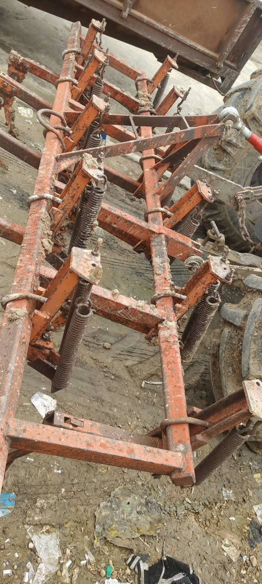 خرماشه 11
ماكن موصل
سعر مليون وبيها مجال 
تصال وتساب ***********
