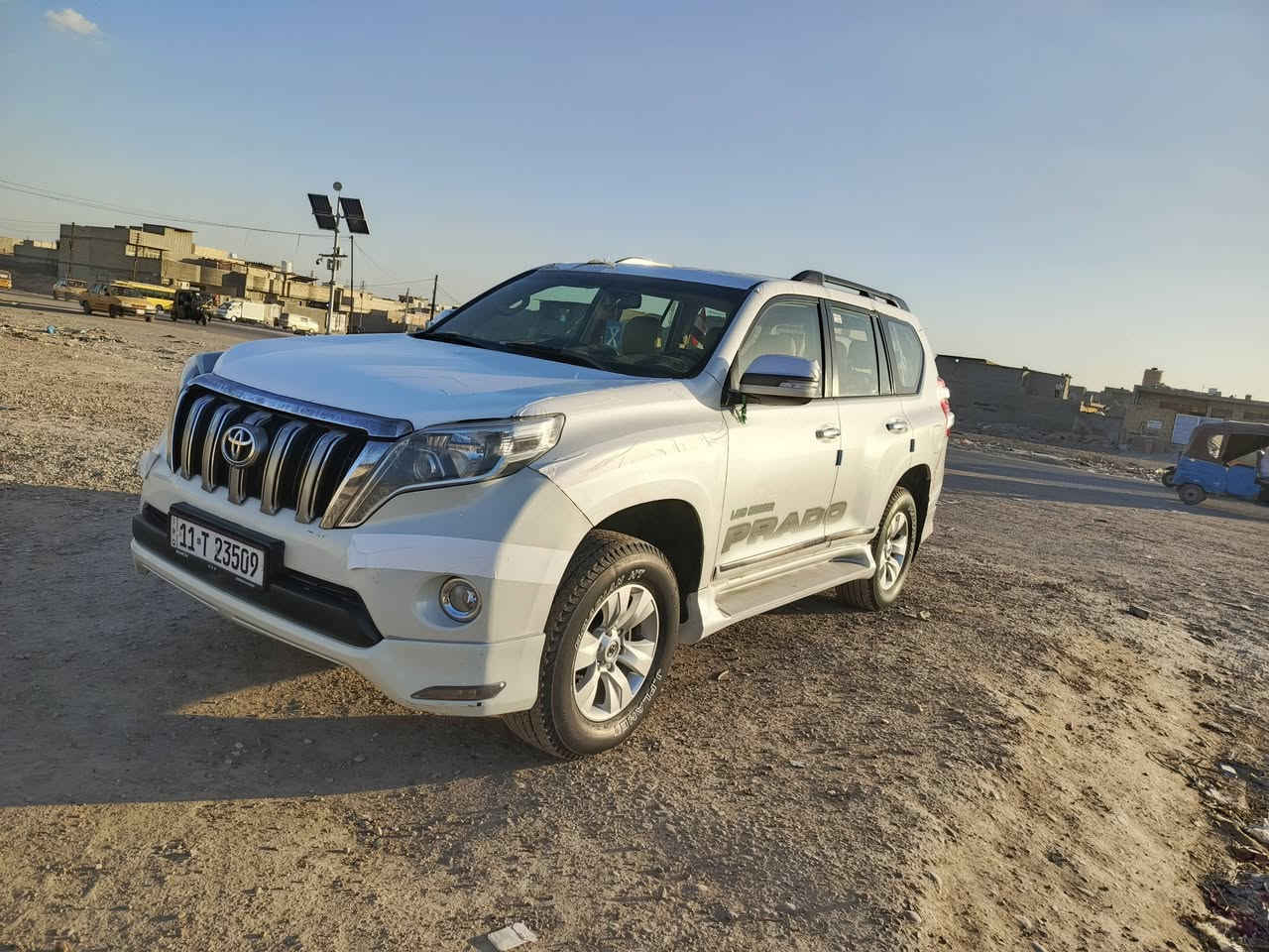 السلام عليكم برادو 2010 محدث 18 سياره حلوه واحلى من الصور ماكينه وقير واكسن عالشرط تا رقمها بغداد وباسمي تحويل ثاني يوم المكان بغداد الشعب الى اكو مراوس تكسي اما جارجر حسب القناعه تكسي صالون السعر الى اكو عنتره مراوس السعر 200 وابيها مجال للشراي يتصلوا بيك خير تدلل سياره ما متعوبه جوه رجلي فقط ***********
