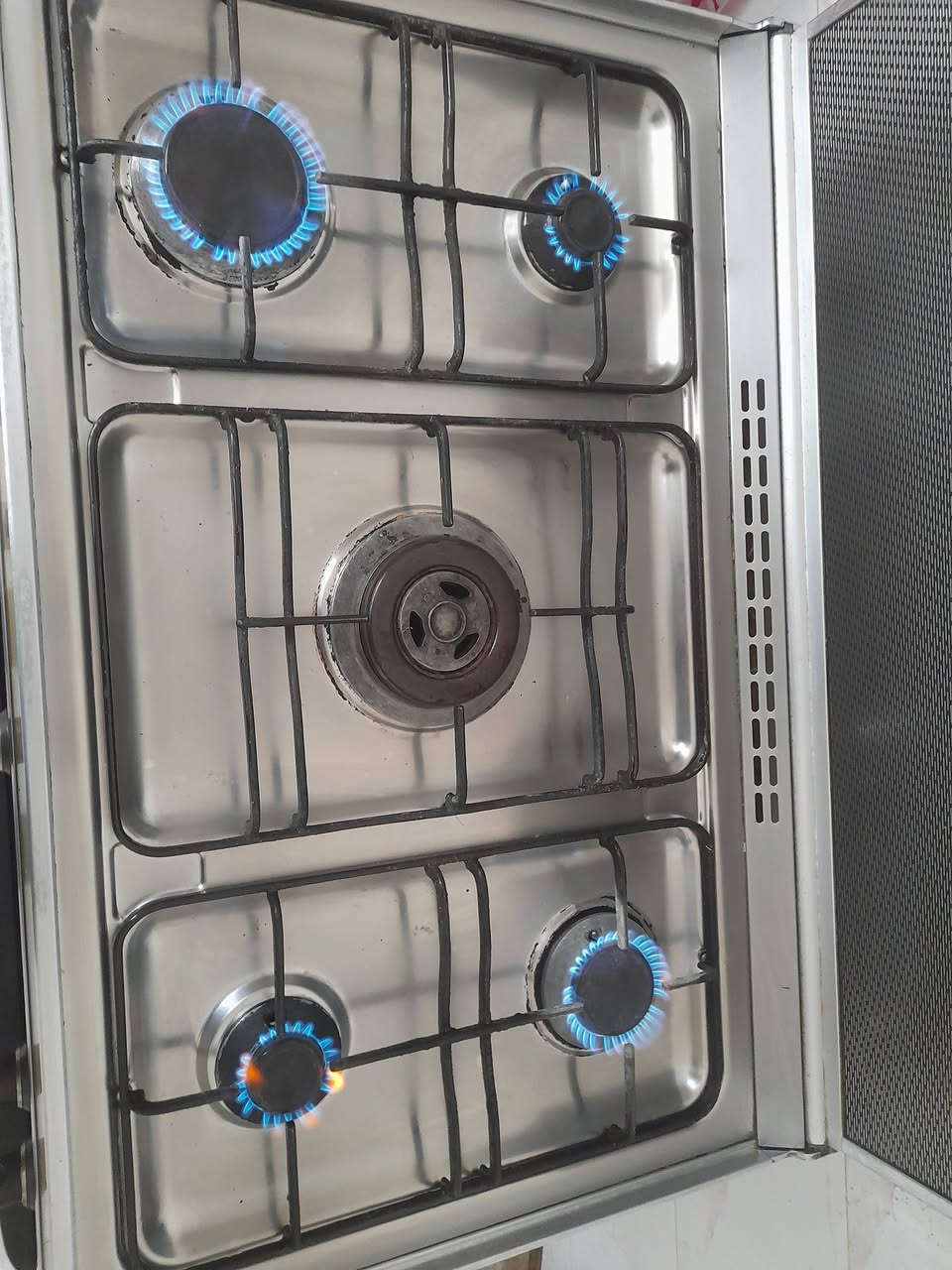 طباخ كريازي للبيع نظيف كلش وكله شغال فقط نرماده مال باب مكسوره
سعر ١٢٥ الف


**إذا كنت صاحب هذا الإعلان وتريد حذفه لأي سبب، رجاءا أرسل رسالة إلى الدعم الفني**