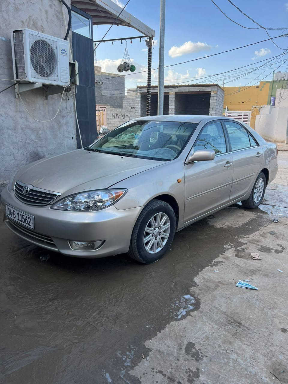 كامري 2006 امريكي حادثها امامي مبدل البنيد وجاملغات مصبوغات رقم بصره انكليزي بأسمي 
السياره جديده بمعنى الكلمه وجاهزه من كلشي مكينه كير حداديه كله جديد ماعايزه برغي فقط بيها جراد بالقماره ومكانات 
المكان نجف مشخاب 
السعر ١٠٥ 
***********
