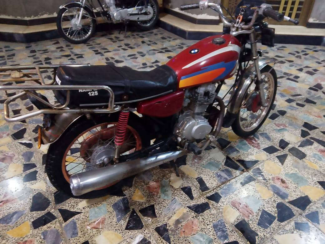 سلام عليكم دراجه البيع اوراق اصولي مديل 2012 سعر450العنوان البصره ياسين خريبط شراي يتصل ***********
