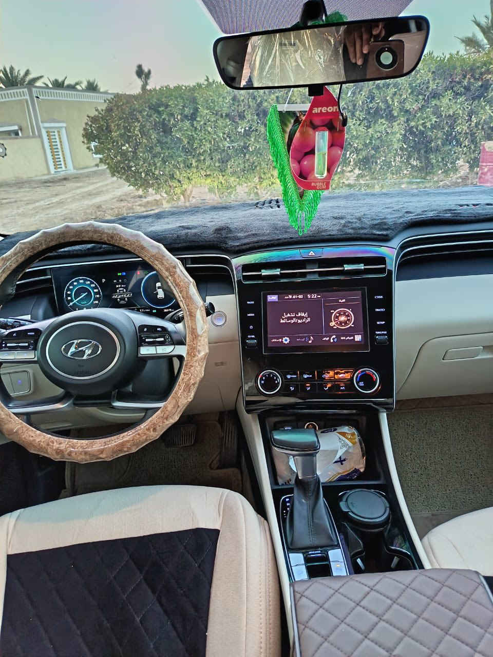 سلام عليكم. توسان موديل ٢٤ مكفوله كفاله عامه فول موصفات واحد على واحد عده البنراما كشنات كهربائي جهتين كشنات جلد  مري شفط حساسات امامي خلفي كامره جبيره دوره سايد ابريك بصه  دشبول لونين  كل الموصفات بيها سياره جديده ماشيه 38سعر 223بيه  مجال حك الجيه***********
