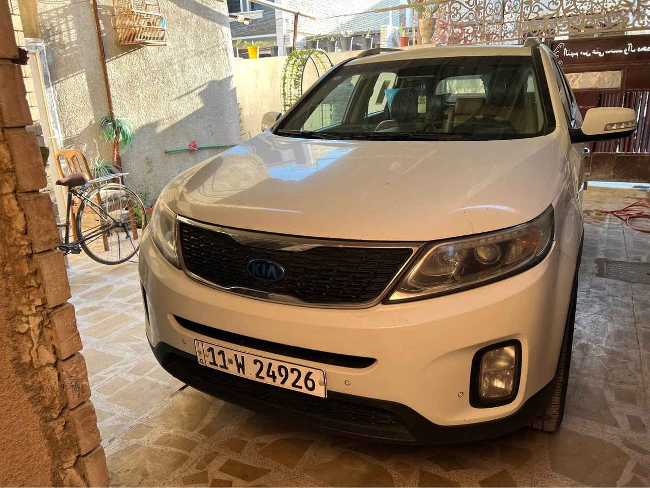 السلام عليكم 
سورنتو موديل 14 
مكفوله فقط تكحيل كرت جاملغ امامي + خلفي 
السيارة فول موصفات ماعدا البنرورما
مكينه + كير + تبريد. خير من الله 
سياره عندي من ٢٠١٥ لحد هسة ع ايدي 
السعر 179  
مكاني بغداد. المشتل 
موبايل *********** بغداد, العراق
