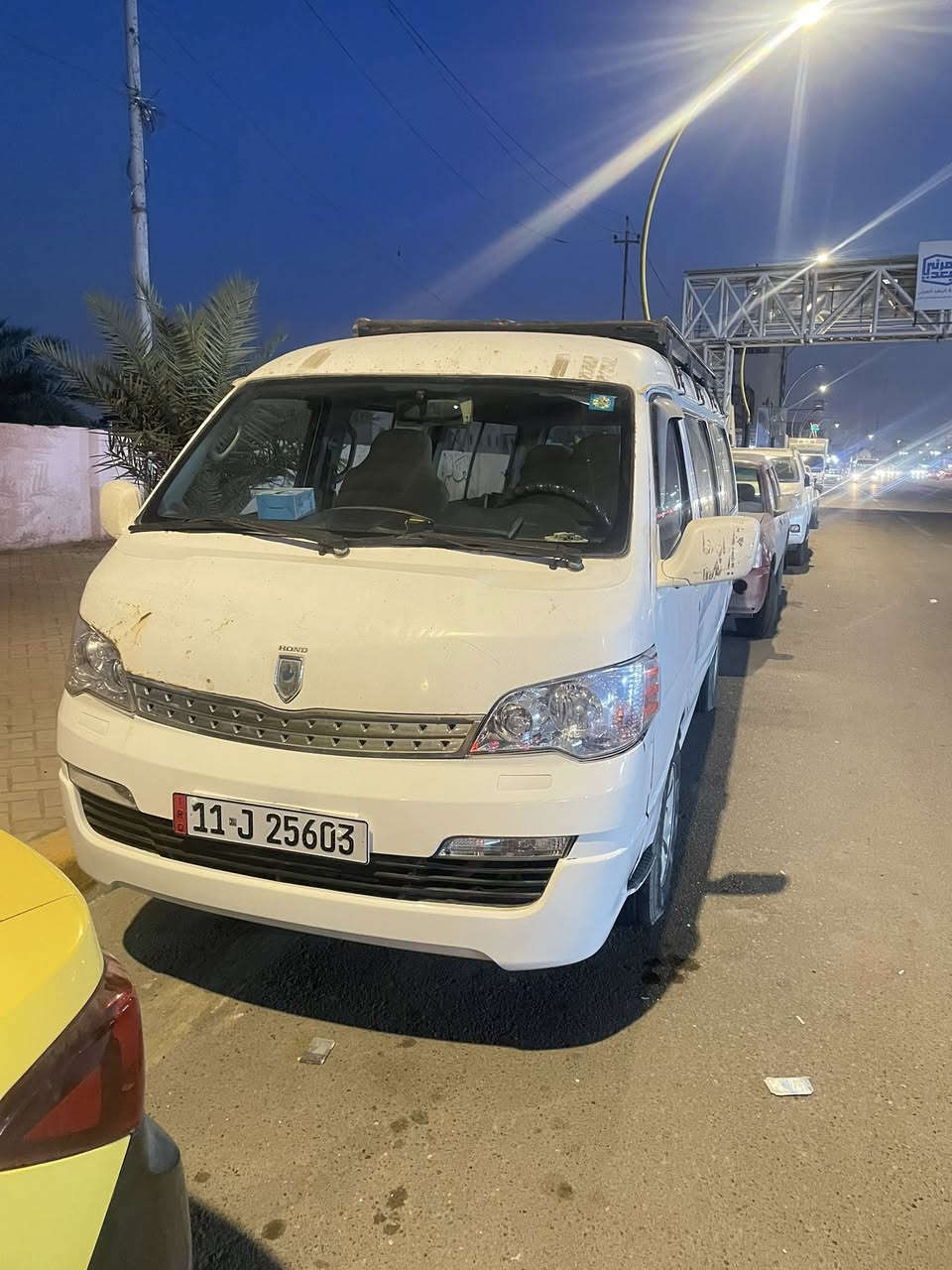 السلام عليكم كيه جنبي ٢٠١٤ رقم دولي مصفره غرامات وهيأ كير مكينه تايرات صدر جديد  كهربائيات شغاله نقص تبريد سعره ٦٥ وبيه مجال عنوان بغداد صليخ ***********
